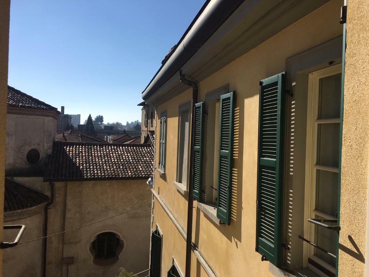Feeling At Home - Varese Apartment Exterior foto