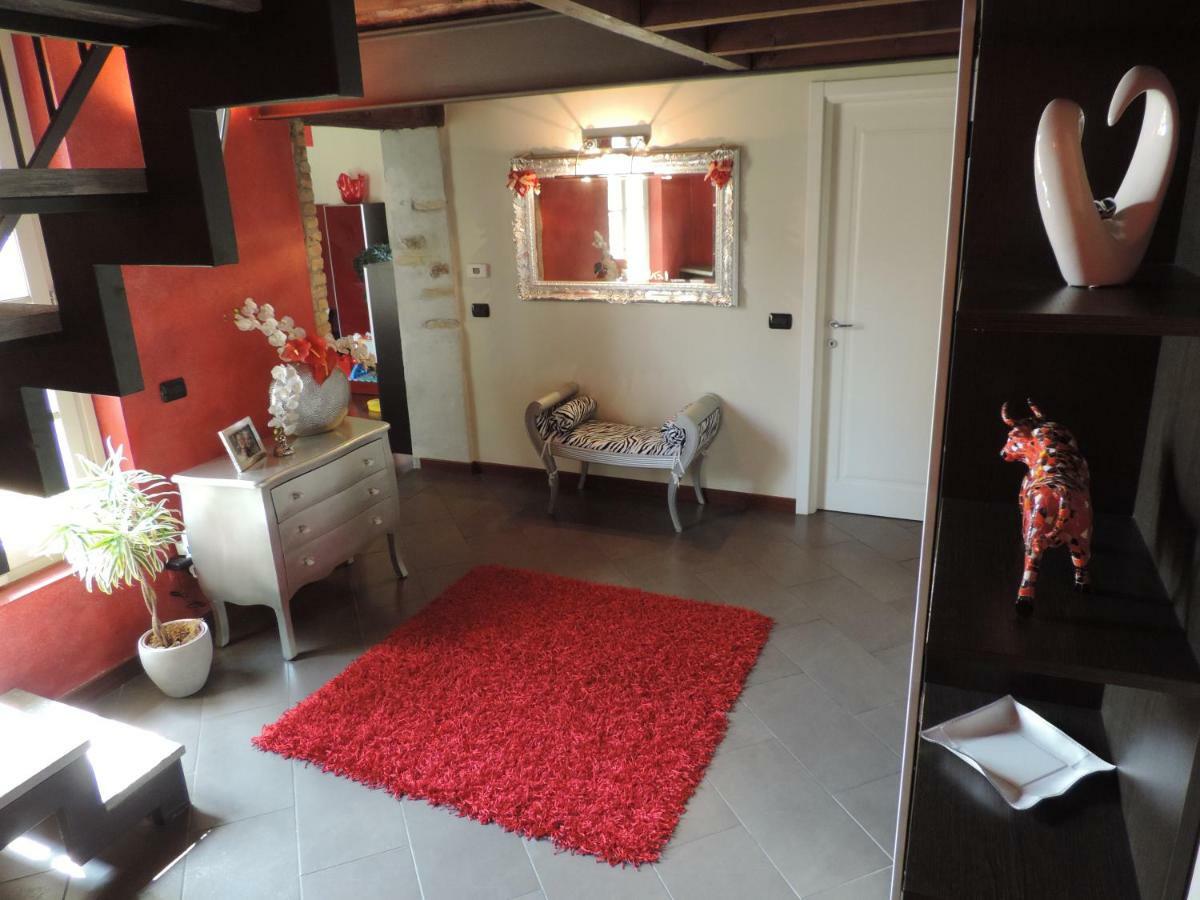 Feeling At Home - Varese Apartment Exterior foto